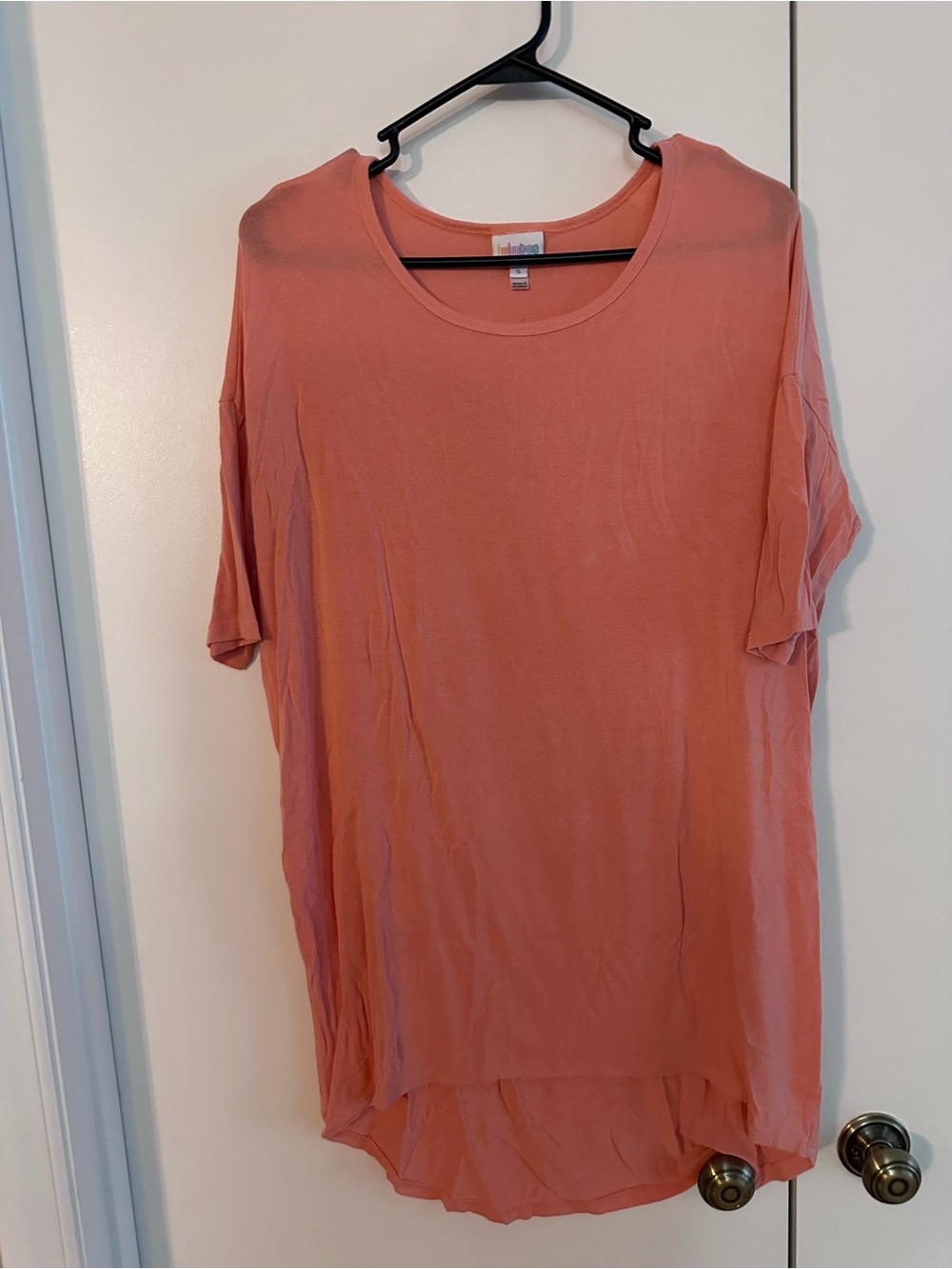 LuLaRoe Coral Short Sleeve Scoop Neck Top